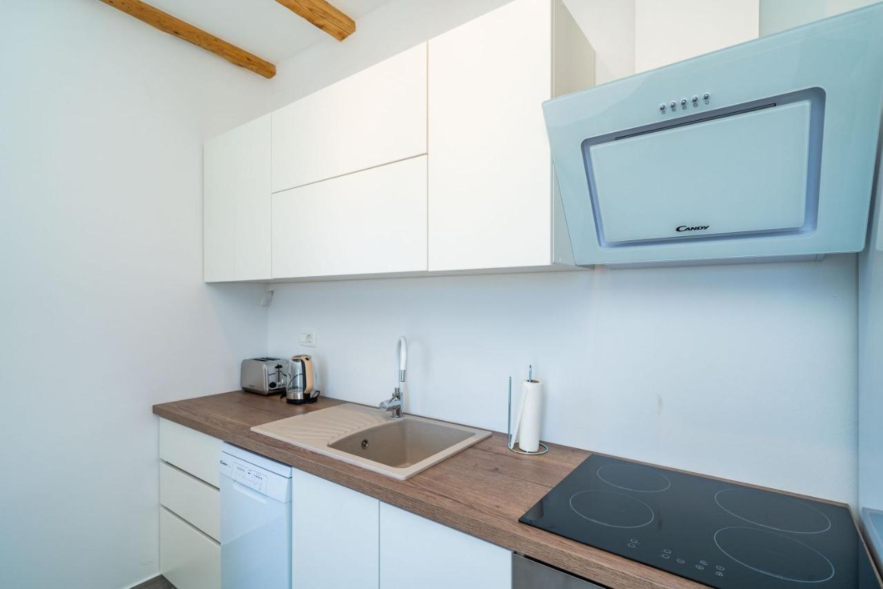 Apartments Amalija Čilipi Eksteriør bilde